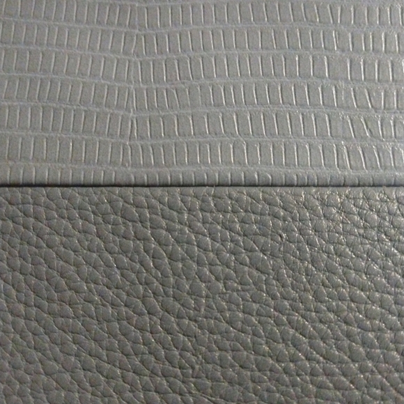 Chico's Periwinkle Blue NWT Zipper Top NOSZ Wristlet 8.5 X 5 - Picture 8 of 10